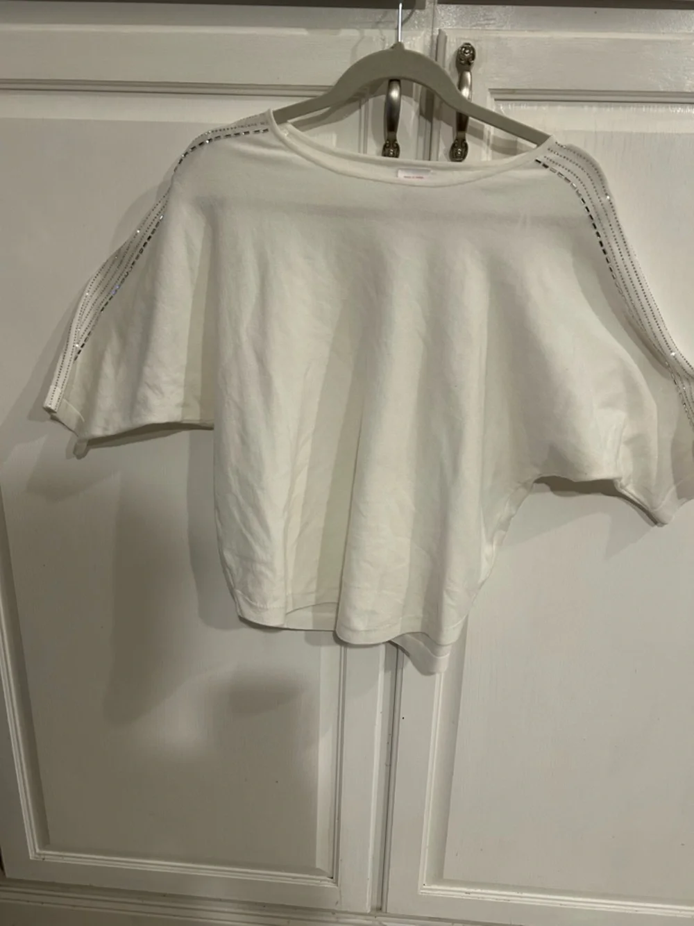 Cream Boxy Short Sleeve Top with Shoulder Eyelet Trim